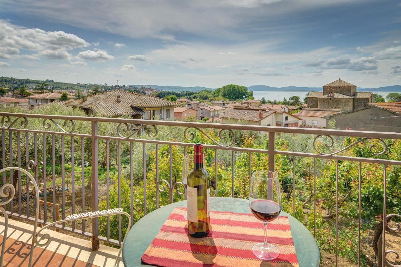 Appartamento Luisa - Vista Lago Passignano sul Trasimeno Dış mekan fotoğraf